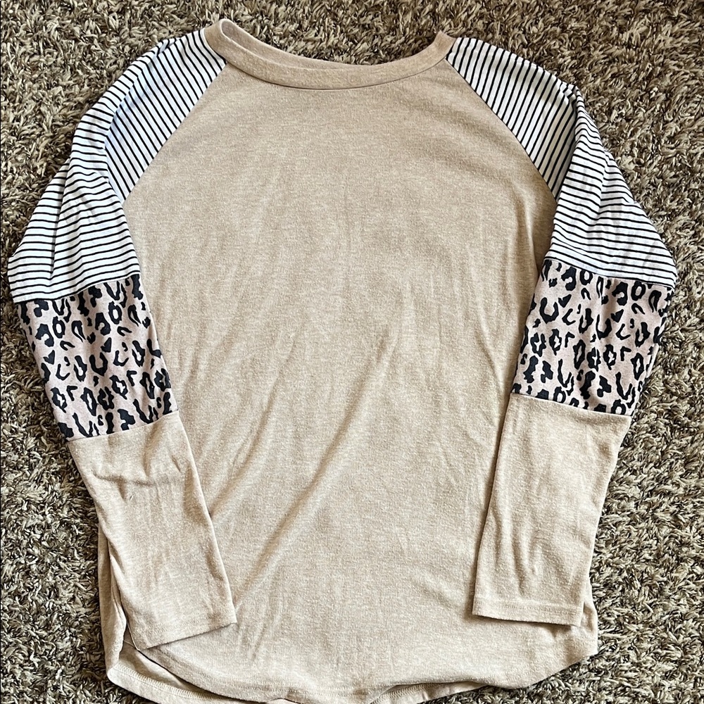 Stylish Women’s Tan Shirt with Striped and Leopard Sleeves size small